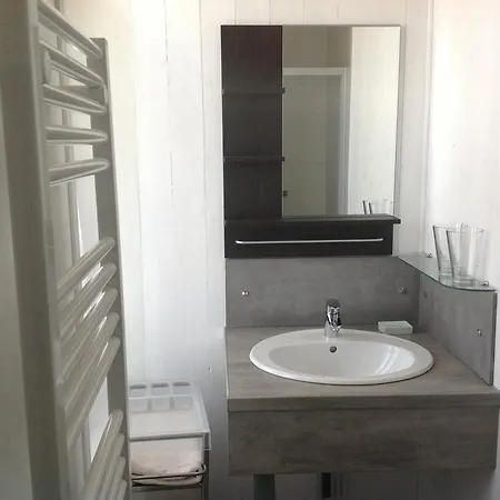 ベッド・アンド・ブレックファスト La Maison De Maidara Olby